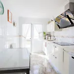 Comfort And Convenience In Marias Appartement